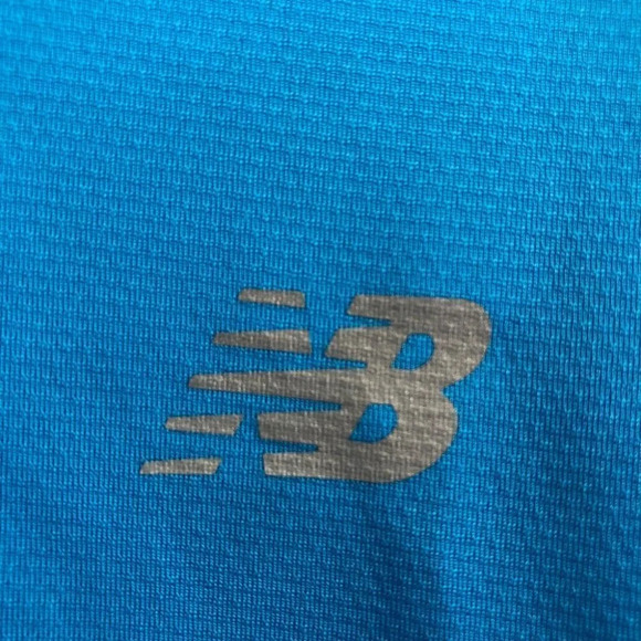 New Balance  Long Sleeve Blue Active Top Sz M - Picture 4 of 10